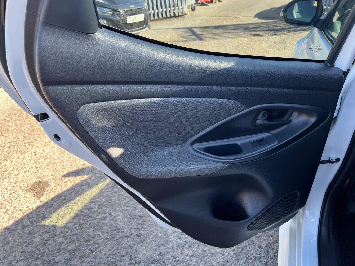 Used Toyota Yaris 2022 for sale - 77993646: Photo 39