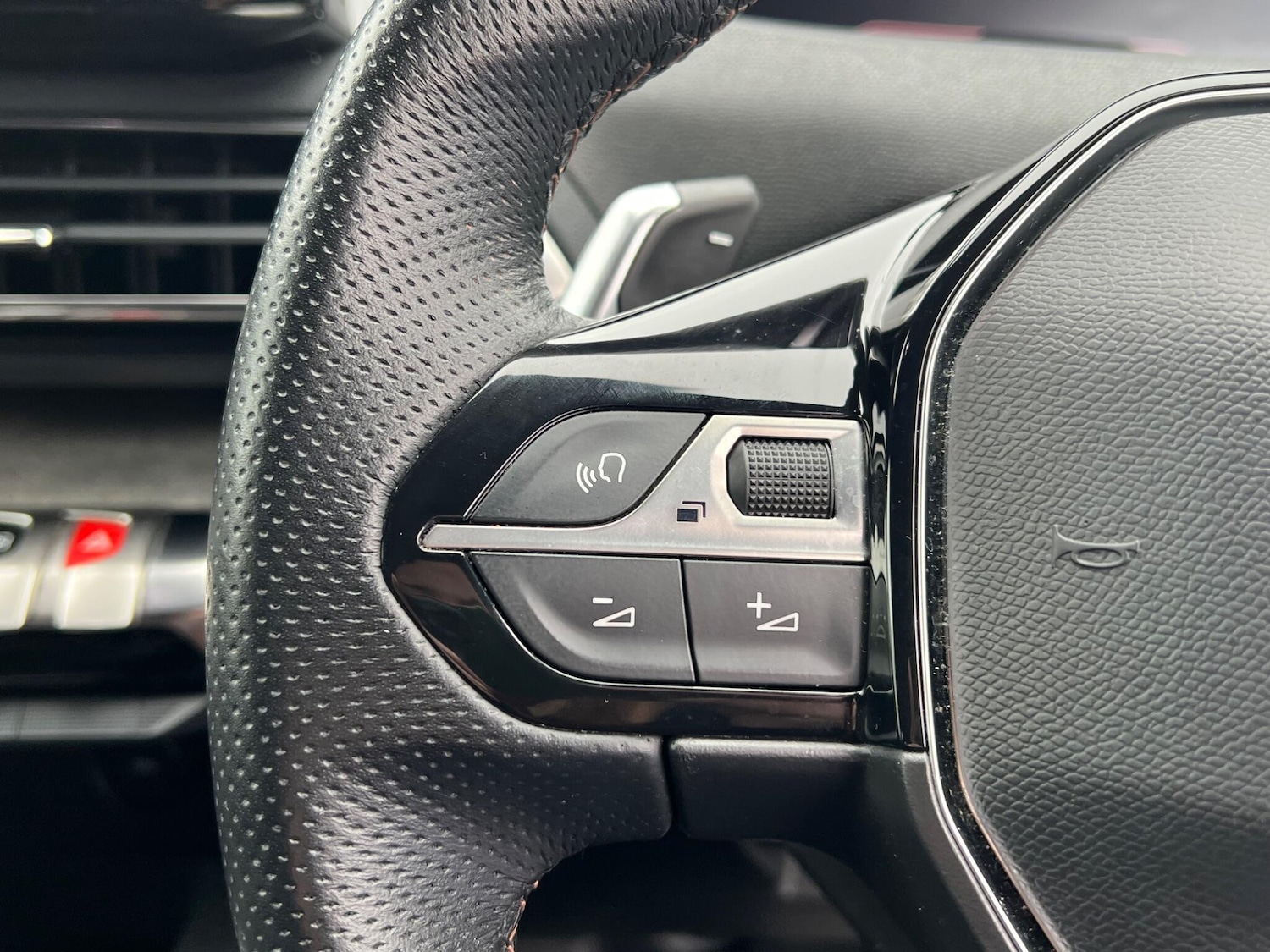 Used Peugeot 5008 2023 for sale - 77343737: Photo 22