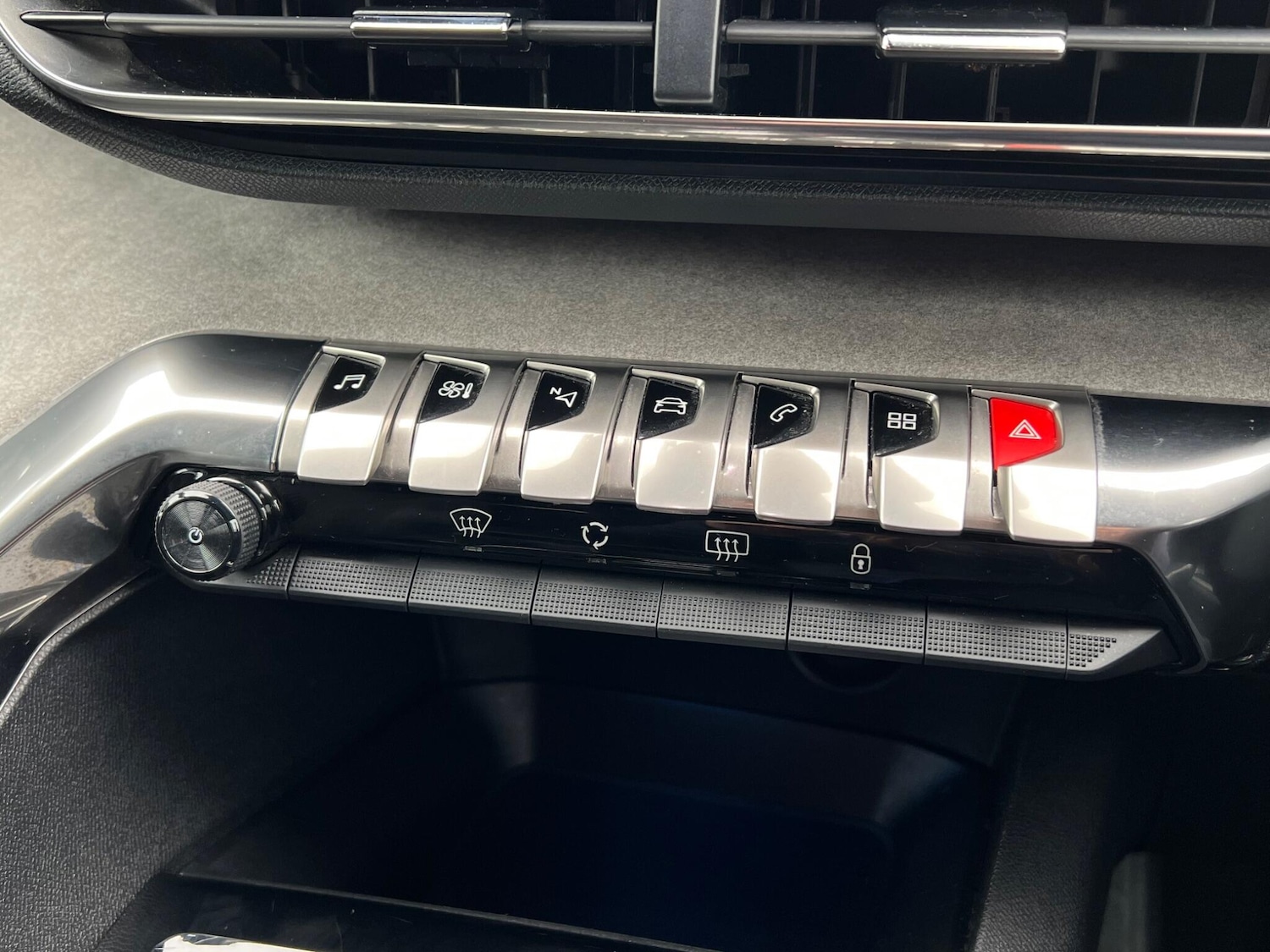 Used Peugeot 5008 2023 for sale - 77343737: Photo 35