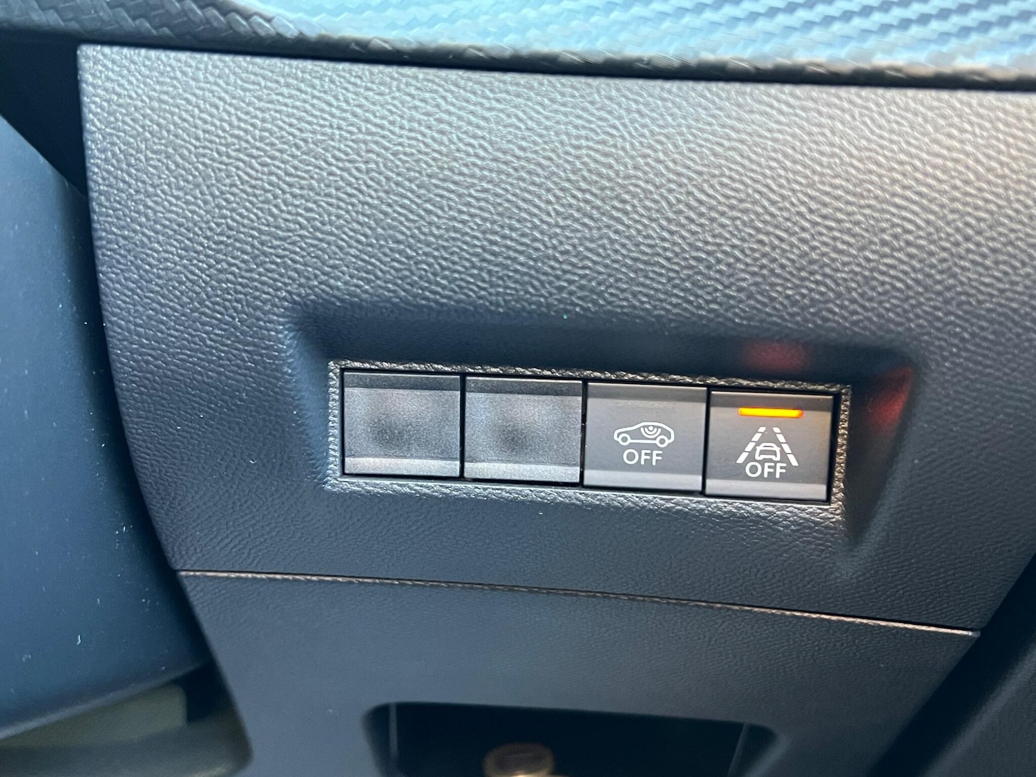 Used Peugeot 2008 2022 for sale - 76781173: Photo 25