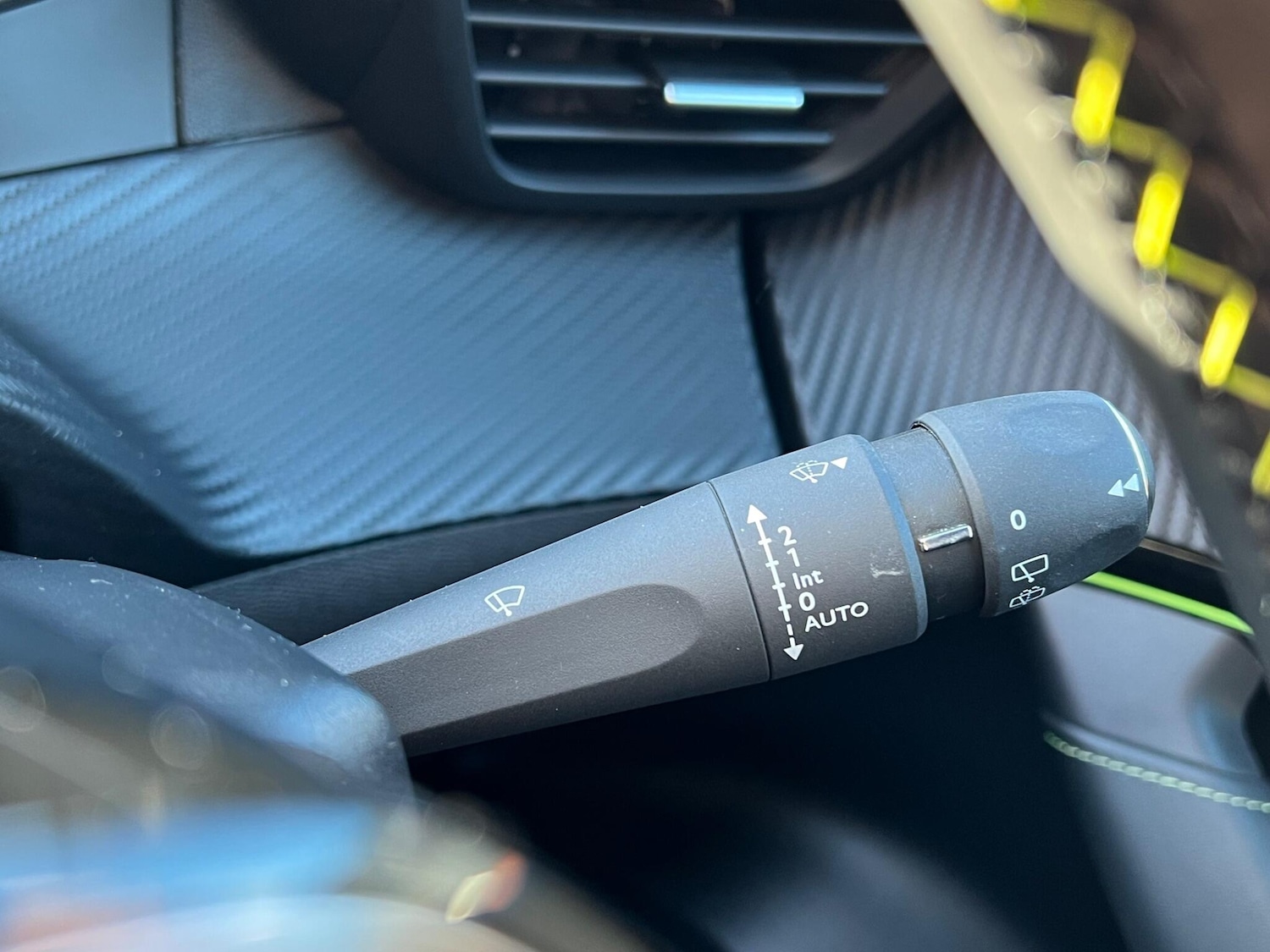 Used Peugeot 2008 2022 for sale - 76781173: Photo 60