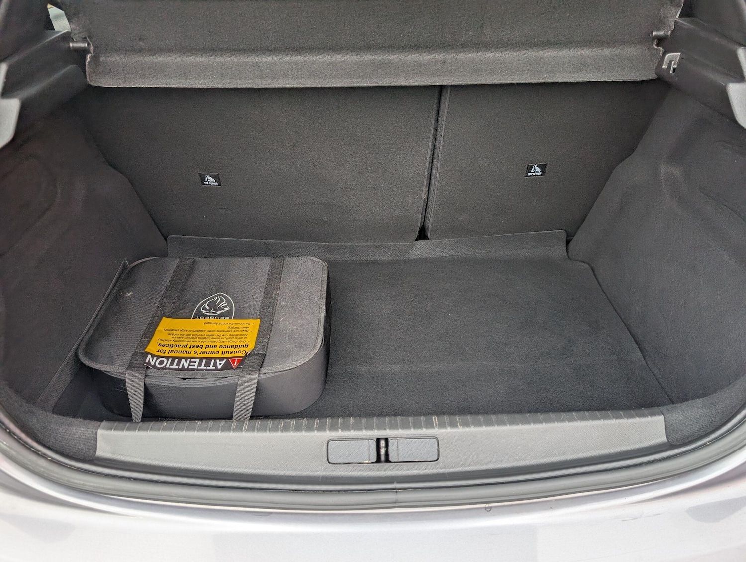 Used Peugeot E-208 2022 for sale - 75883748: Photo 20