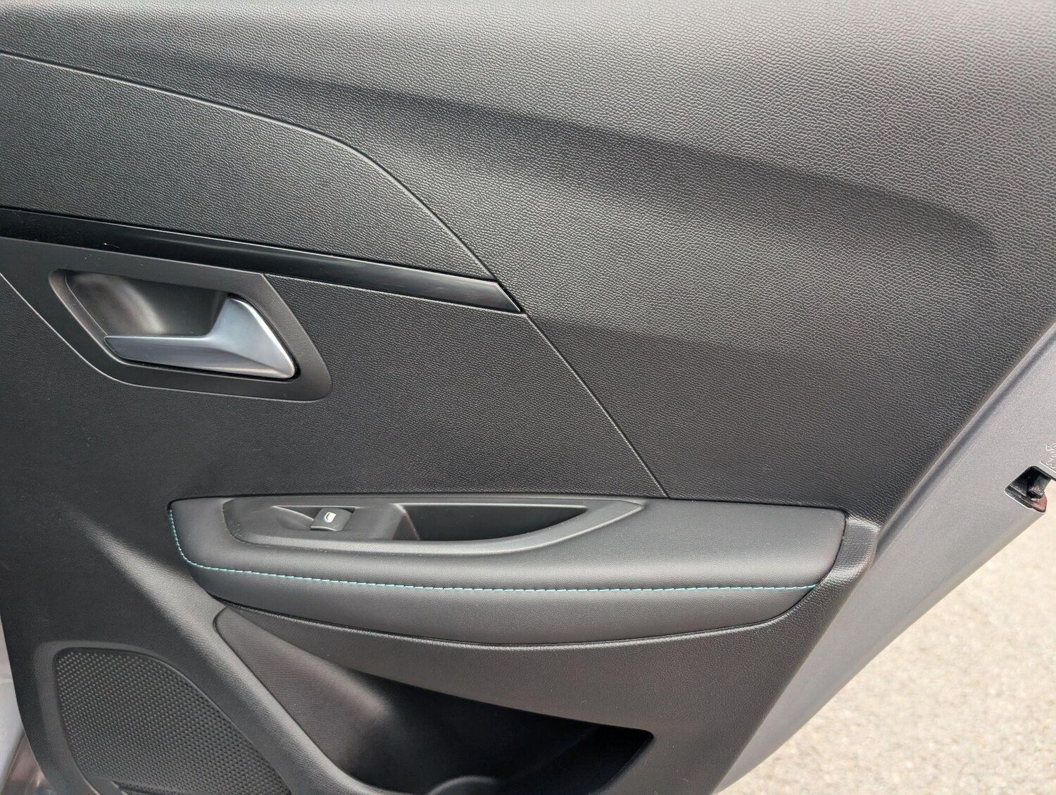 Used Peugeot E-208 2022 for sale - 75883748: Photo 24