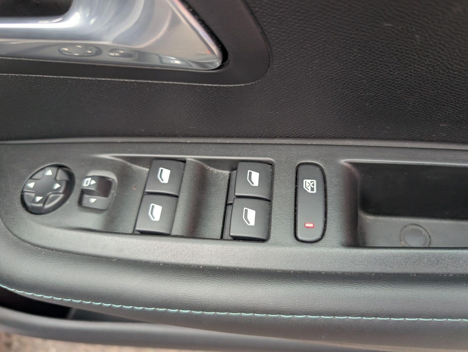 Used Peugeot E-208 2022 for sale - 75883748: Photo 29