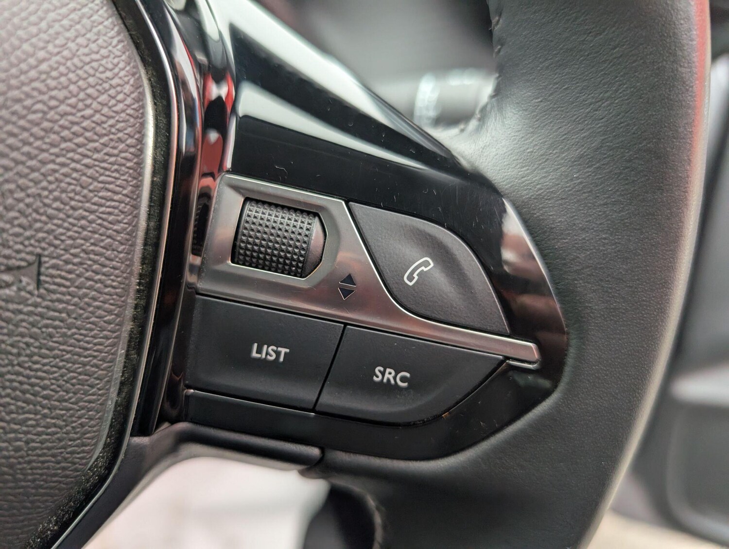 Used Peugeot E-208 2022 for sale - 75883748: Photo 32