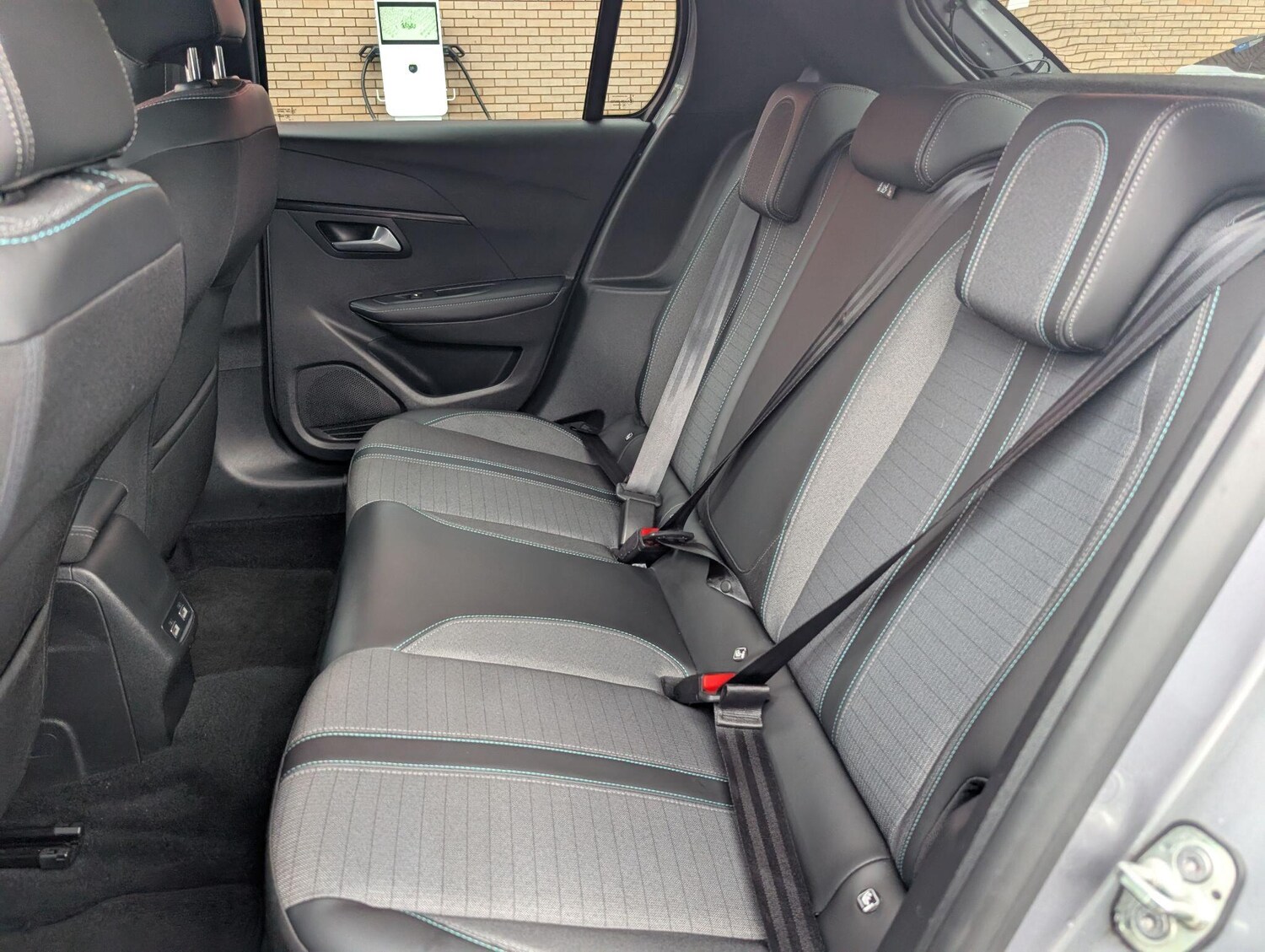 Used Peugeot E-208 2022 for sale - 75883748: Photo 59