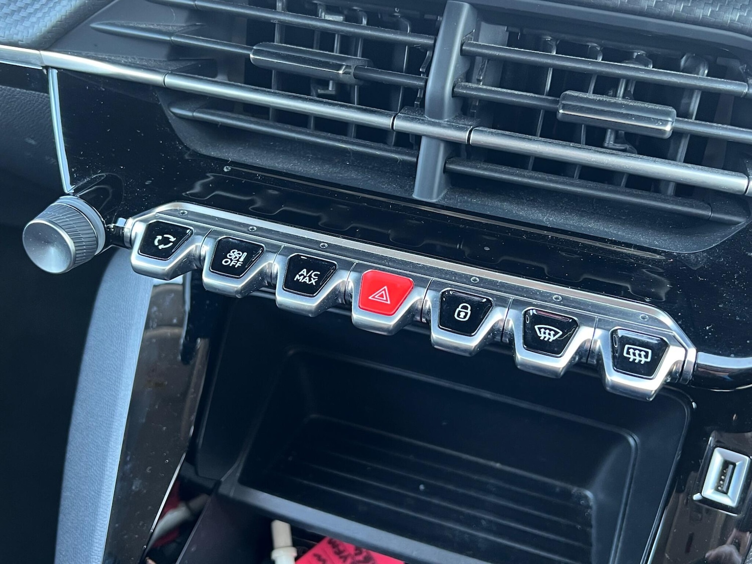 Used Peugeot 208 2023 for sale - 77993111: Photo 32