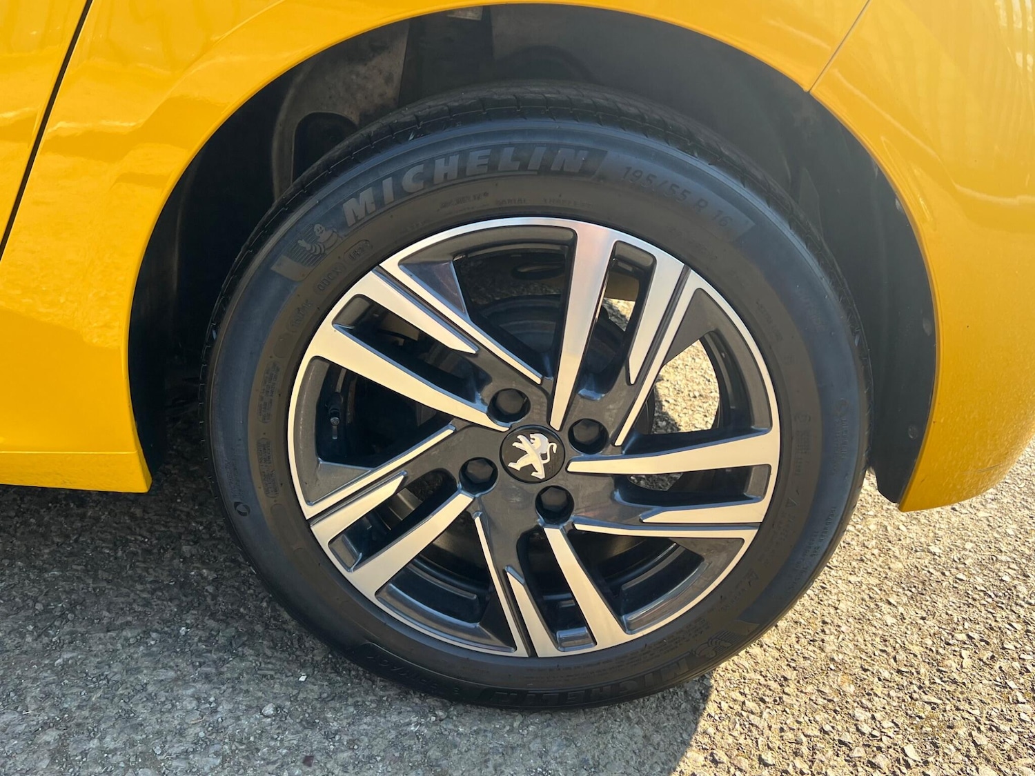 Used Peugeot 208 2023 for sale - 77993111: Photo 51