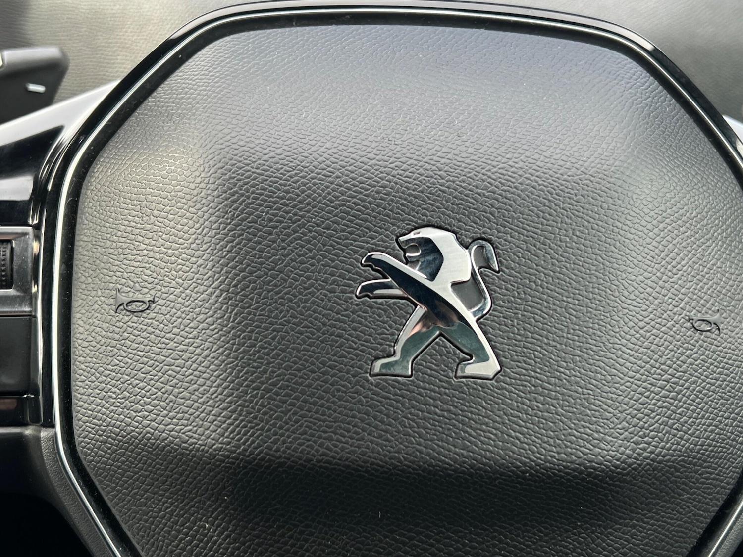 Used Peugeot 5008 2023 for sale - 77511253: Photo 25