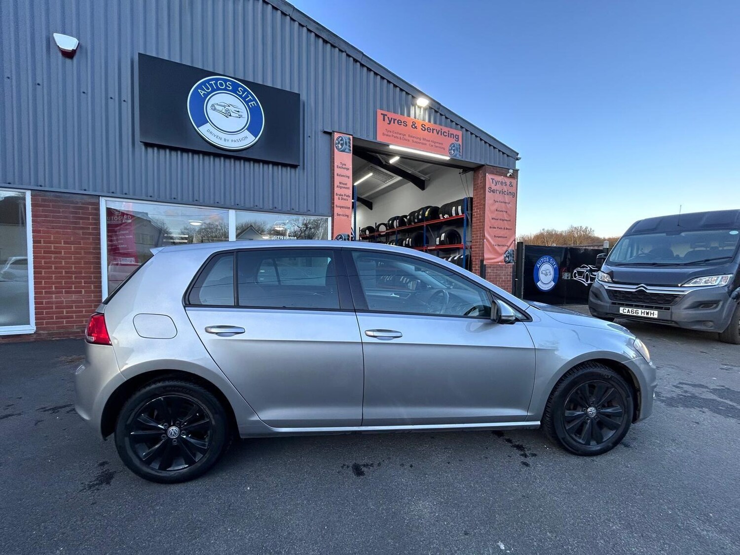 Used Volkswagen Golf 2014 for sale - 77838811: Photo 10