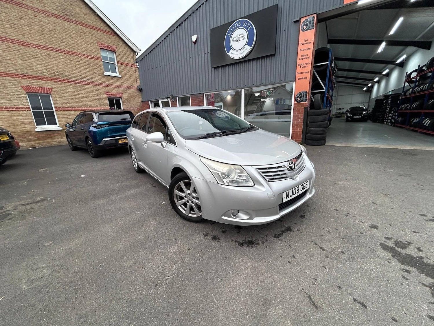 Used Toyota Avensis 2009 for sale - 77892563: Photo 2