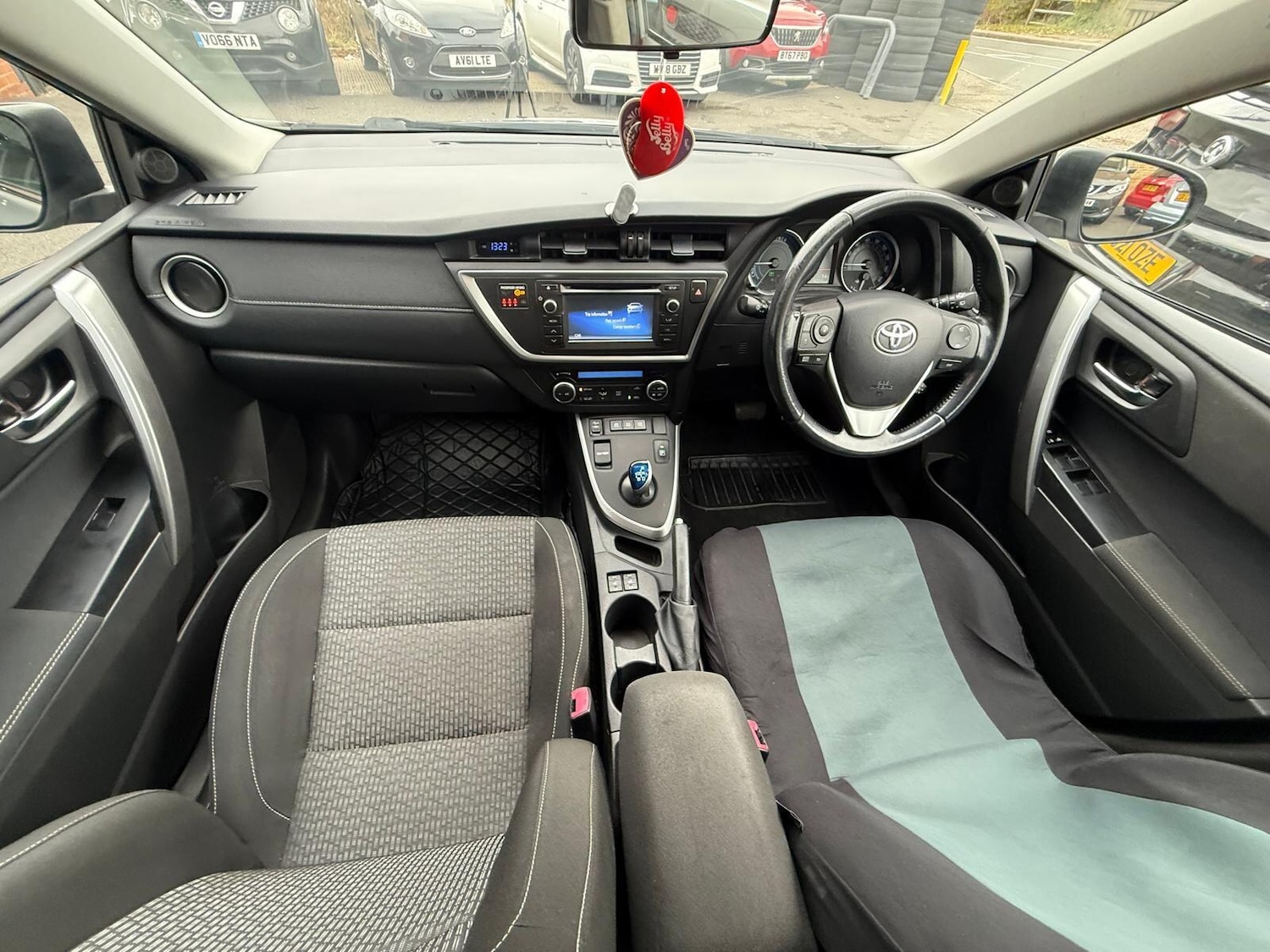 Used Toyota Auris 2015 for sale - 77456306: Photo 28