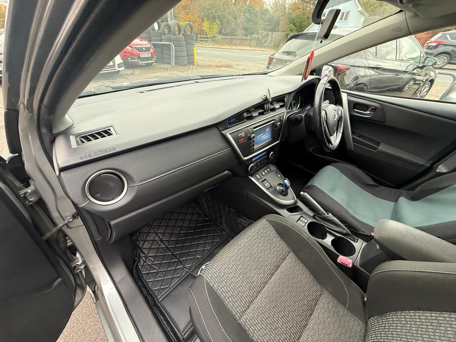 Used Toyota Auris 2015 for sale - 77456306: Photo 32