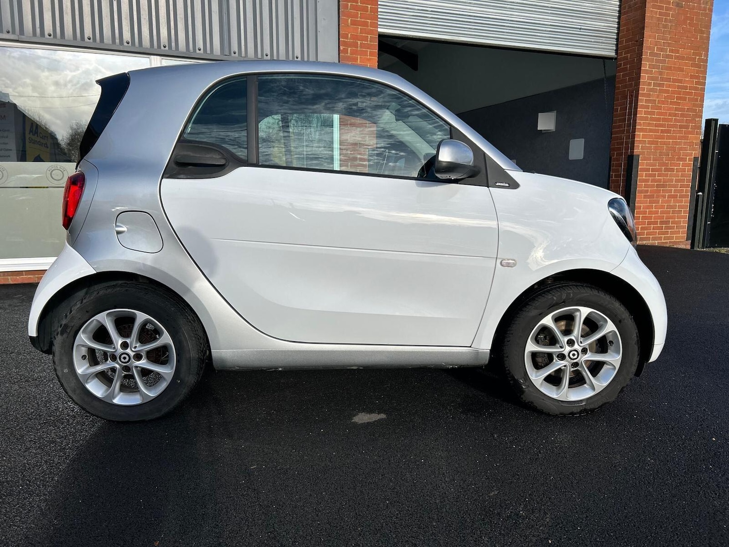 Used smart fortwo 2016 for sale - 77523953: Photo 9