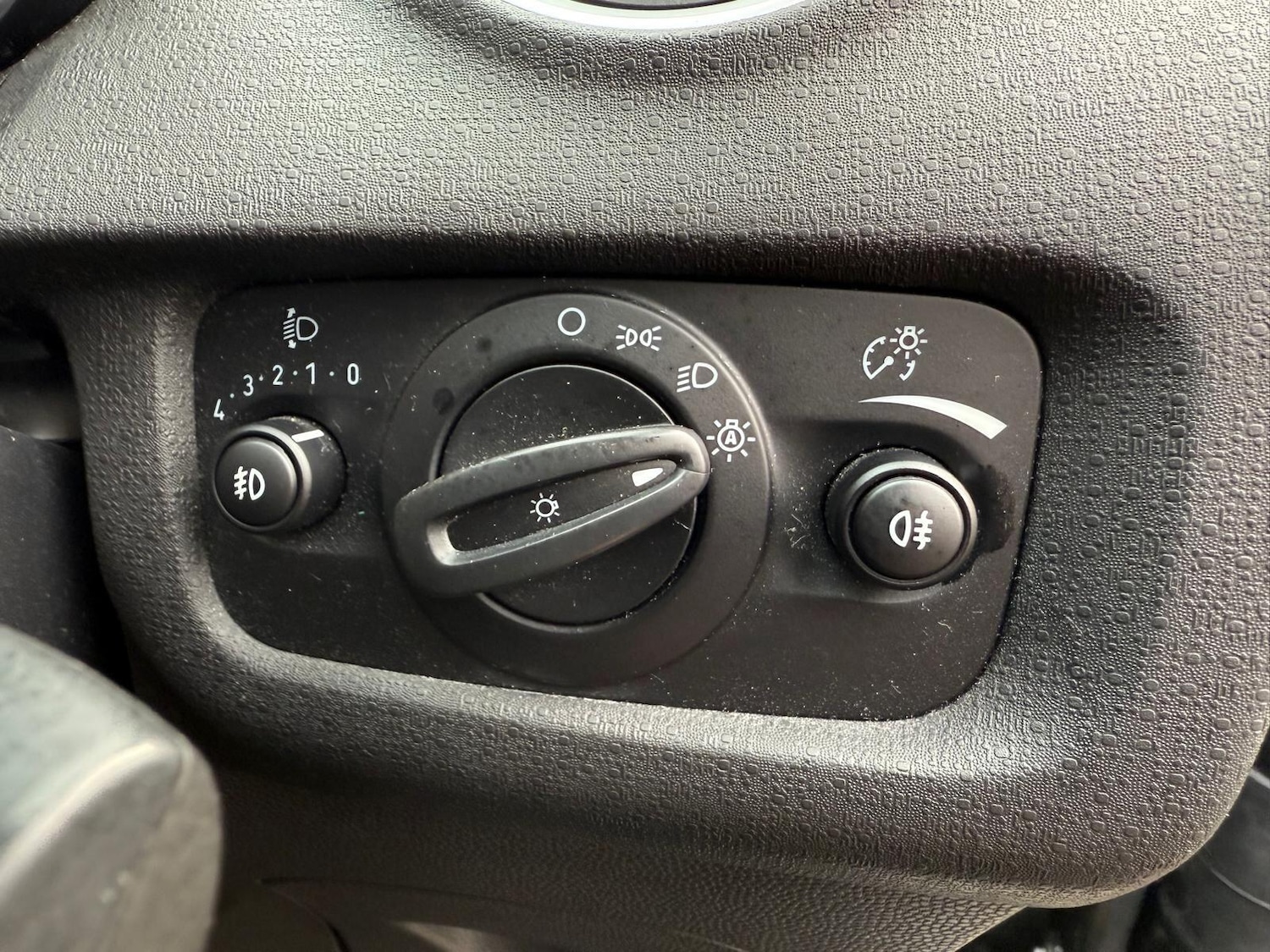 Used Ford Fiesta 2015 for sale - 77454696: Photo 21