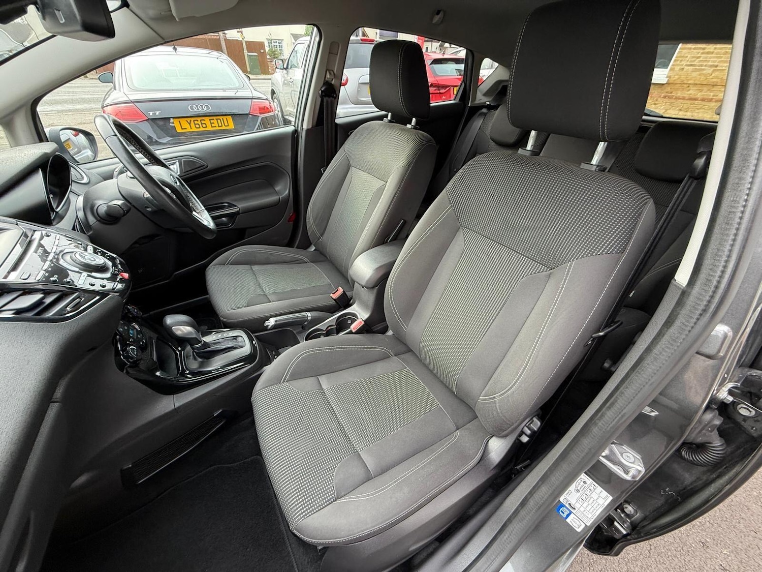 Used Ford Fiesta 2015 for sale - 77454696: Photo 35