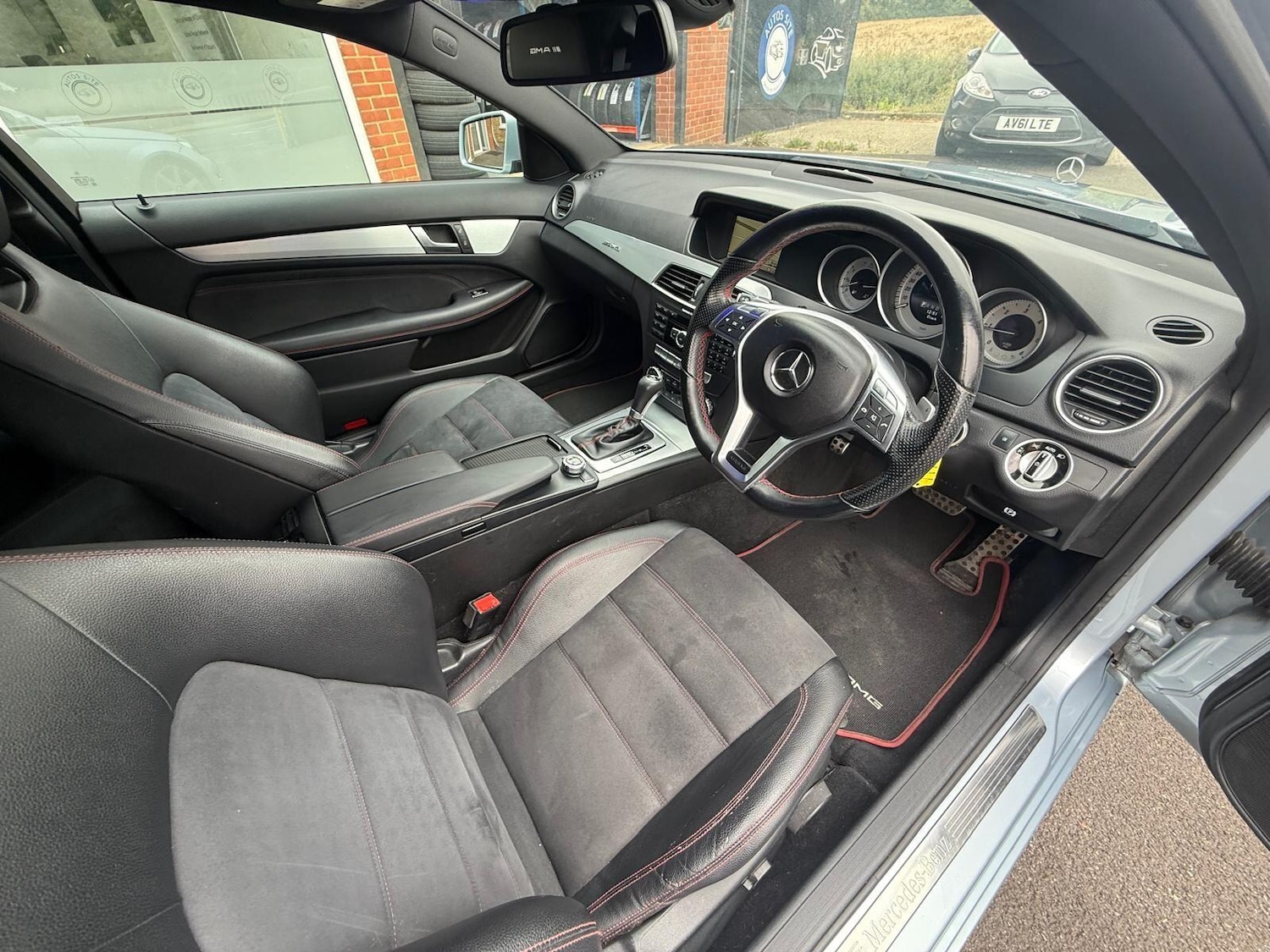 Used Mercedes-Benz C Class 2013 for sale - 77439852: Photo 27