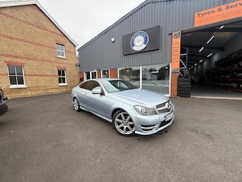 Used Mercedes-Benz C Class 2013 for sale - 77439852: Photo