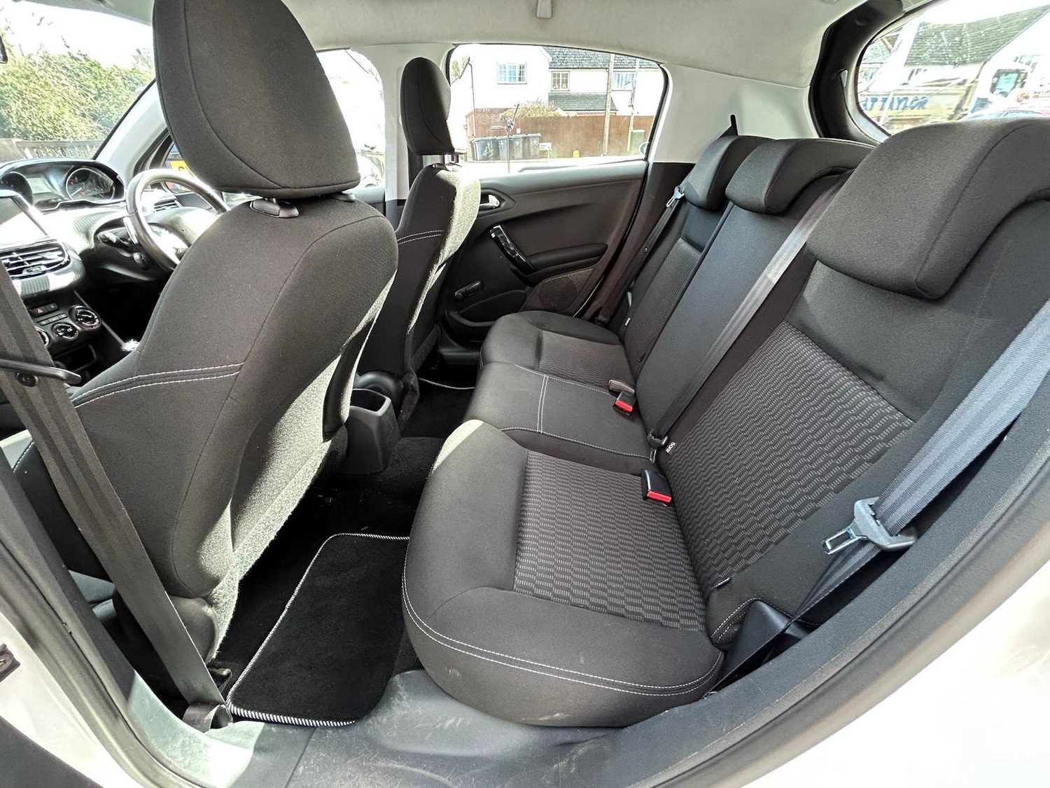 Used Peugeot 208 2016 for sale - 77839862: Photo 26