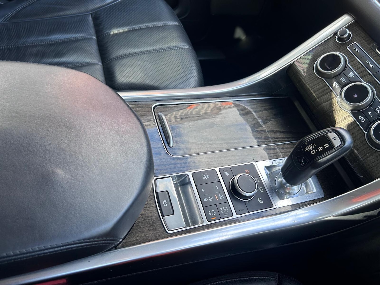 Used Land Rover Range Rover Sport 2016 for sale - 77893101: Photo 24