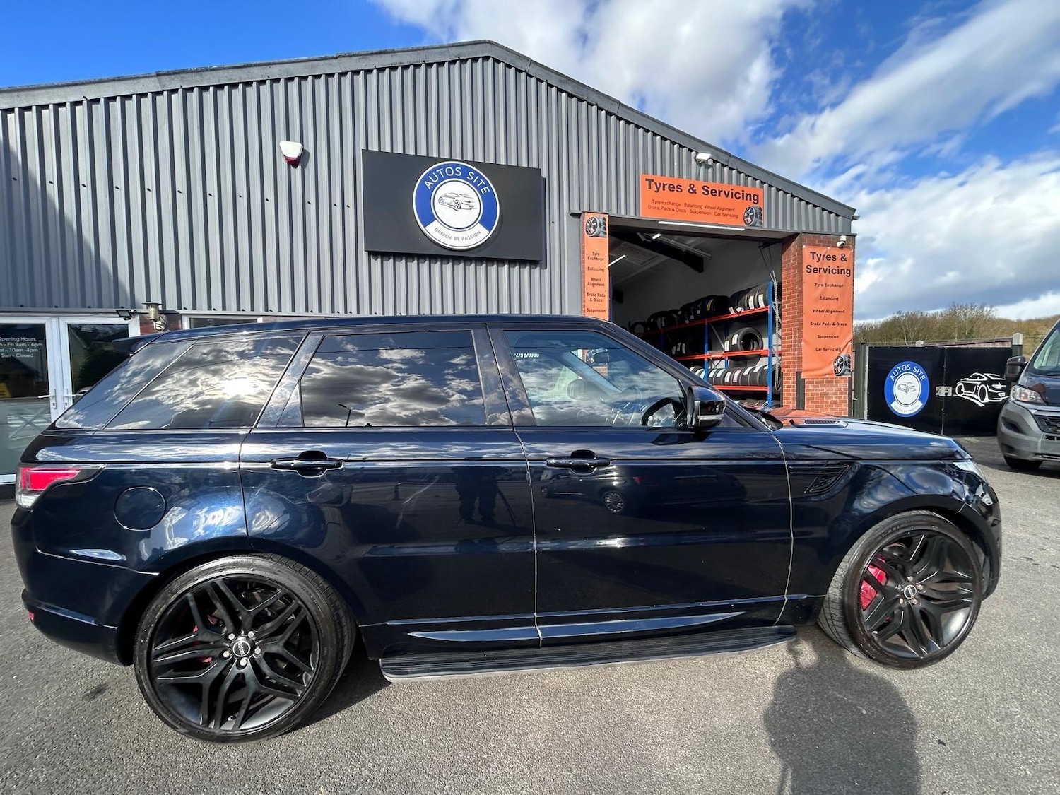 Used Land Rover Range Rover Sport 2016 for sale - 77893101: Photo 9