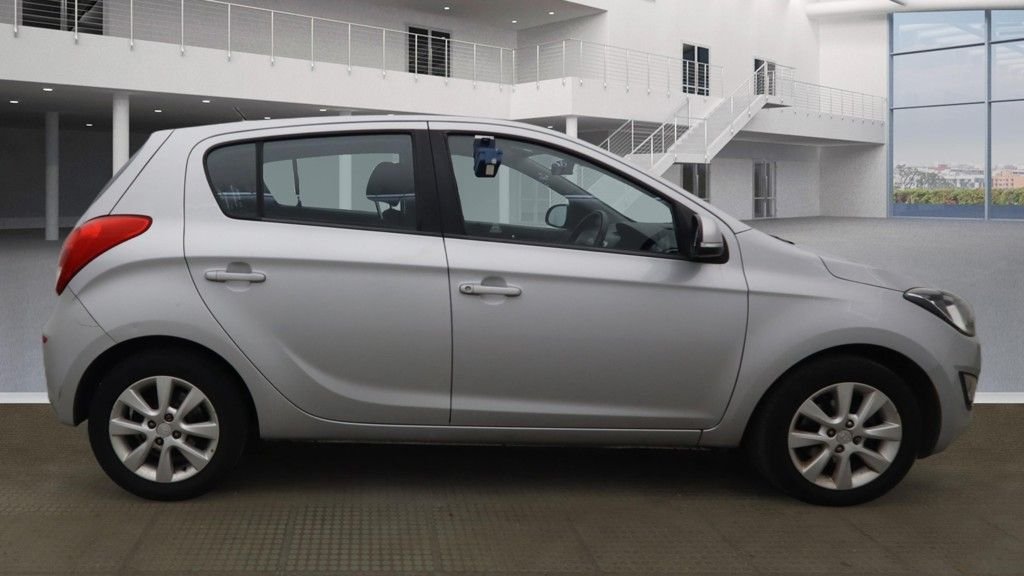 Used Hyundai i20 2013 for sale - 77451923: Photo 5