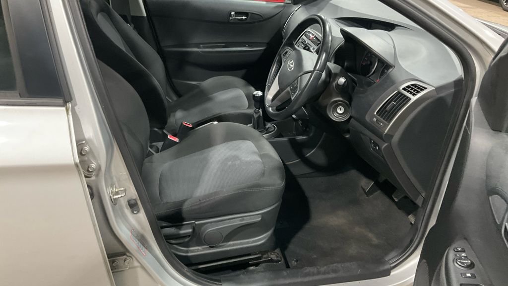 Used Hyundai i20 2013 for sale - 77451923: Photo 7