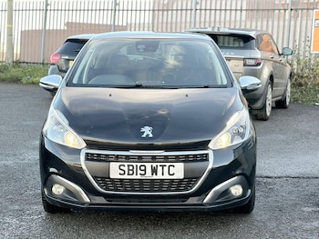 Used Peugeot 208 2019 for sale - 77147814: Photo