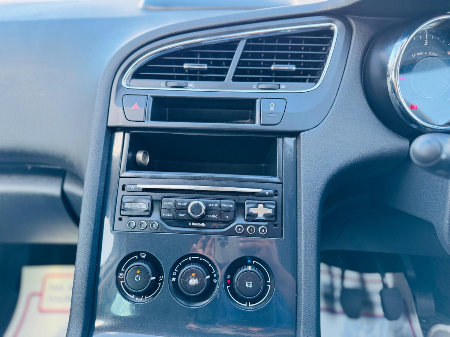 Used Peugeot 5008 2015 for sale - 76988685: Photo 25