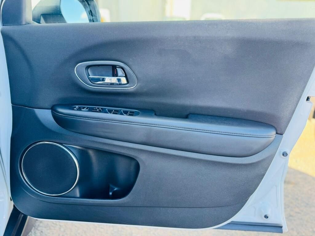 Used Honda HR-V 2018 for sale - 77147780: Photo 35