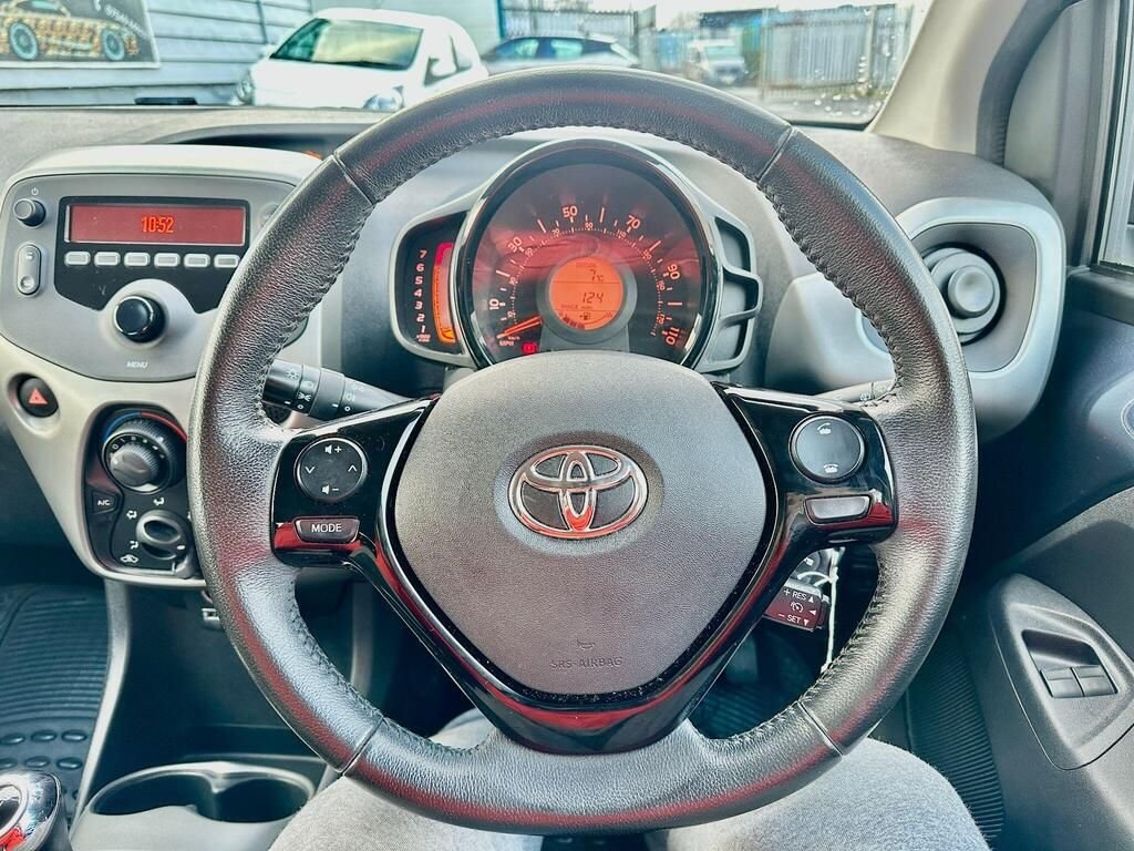 Used Toyota AYGO 2016 for sale - 77147799: Photo 21