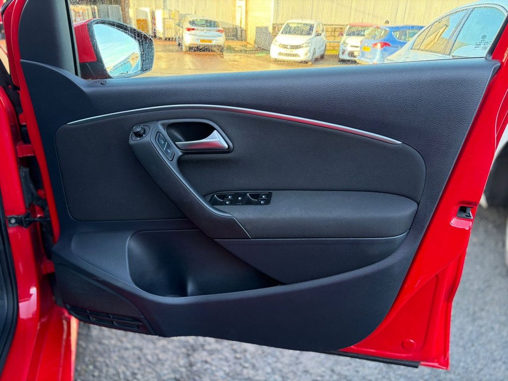 Used Volkswagen Polo 2014 for sale - 77147782: Photo 28