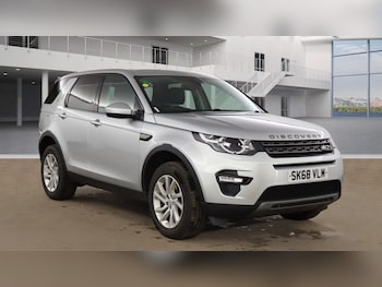 Used Land Rover Discovery Sport 2018 for sale - 78030824: Photo