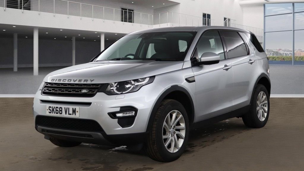 Used Land Rover Discovery Sport 2018 for sale - 78030824: Photo 2