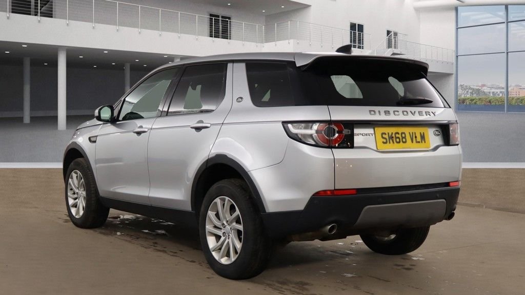 Used Land Rover Discovery Sport 2018 for sale - 78030824: Photo 3