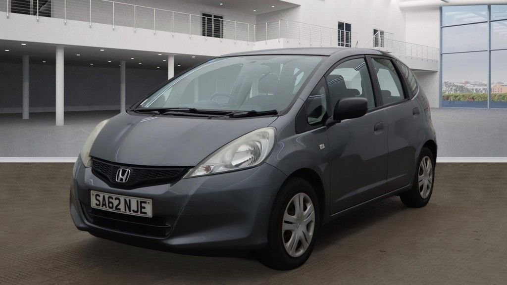 Used Honda Jazz 2012 for sale - 77498830: Photo 2