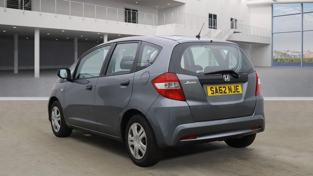 Used Honda Jazz 2012 for sale - 77498830: Photo 3
