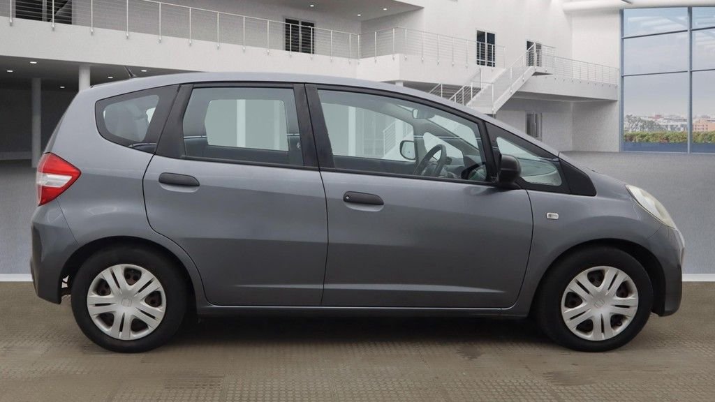 Used Honda Jazz 2012 for sale - 77498830: Photo 5