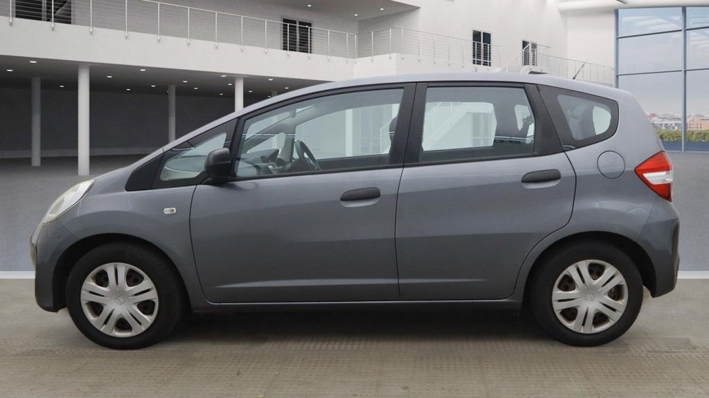 Used Honda Jazz 2012 for sale - 77498830: Photo 6