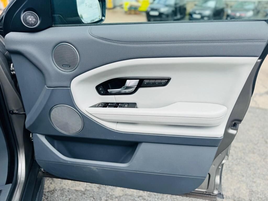 Used Land Rover Range Rover Evoque 2018 for sale - 77147839: Photo 37