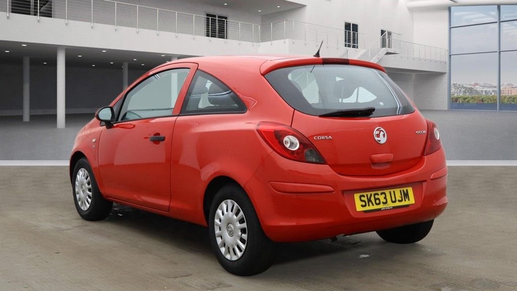 Used Vauxhall Corsa 2013 for sale - 77642821: Photo 3