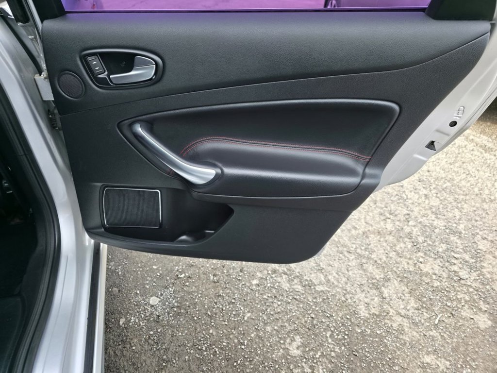 Used Ford Mondeo 2010 for sale - 77936348: Photo 35