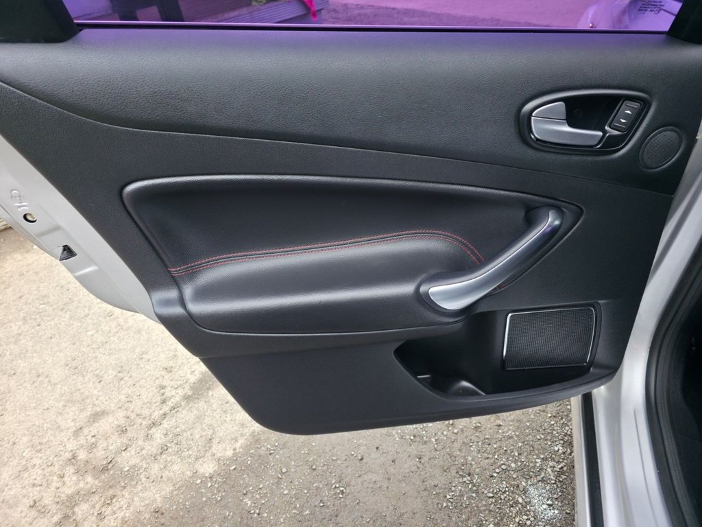 Used Ford Mondeo 2010 for sale - 77936348: Photo 36