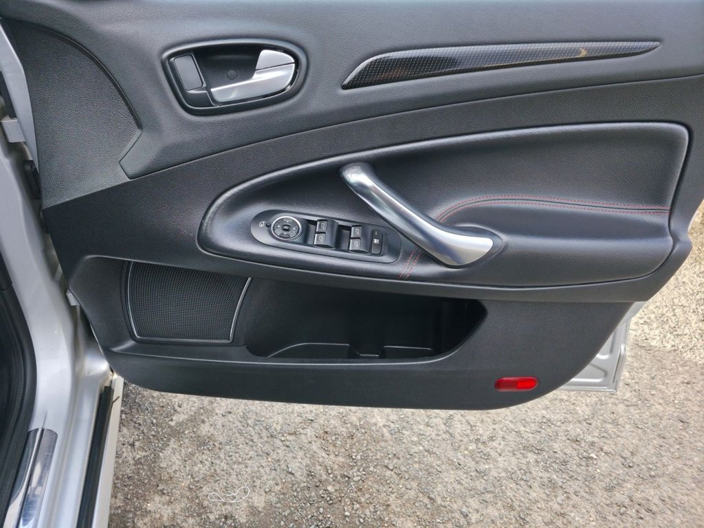 Used Ford Mondeo 2010 for sale - 77936348: Photo 37