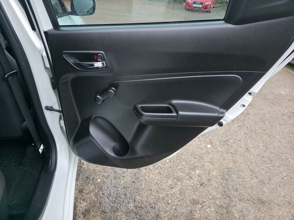 Used Suzuki Swift 2018 for sale - 77642795: Photo 31