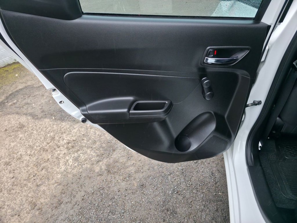 Used Suzuki Swift 2018 for sale - 77642795: Photo 32