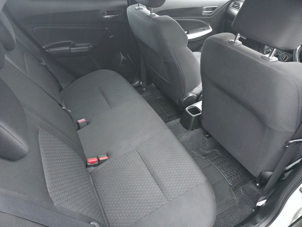 Used Suzuki Swift 2018 for sale - 77642795: Photo 35