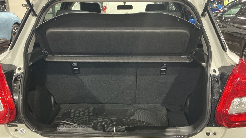 Used Suzuki Swift 2018 for sale - 77642795: Photo 7