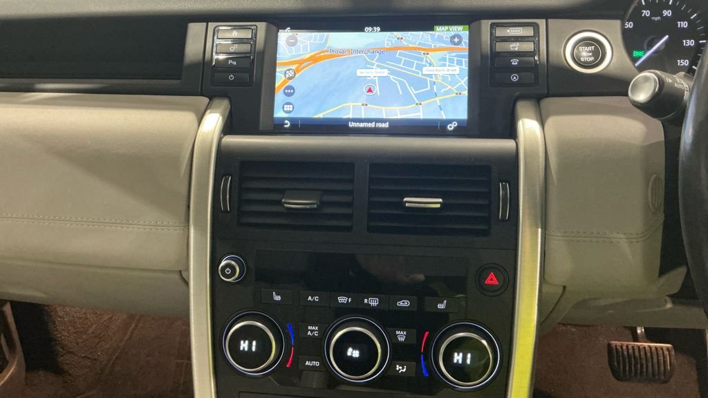 Used Land Rover Discovery Sport 2017 for sale - 77341788: Photo 5