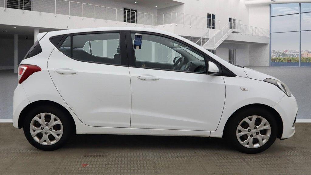 Used Hyundai i10 2015 for sale - 76800999: Photo 5